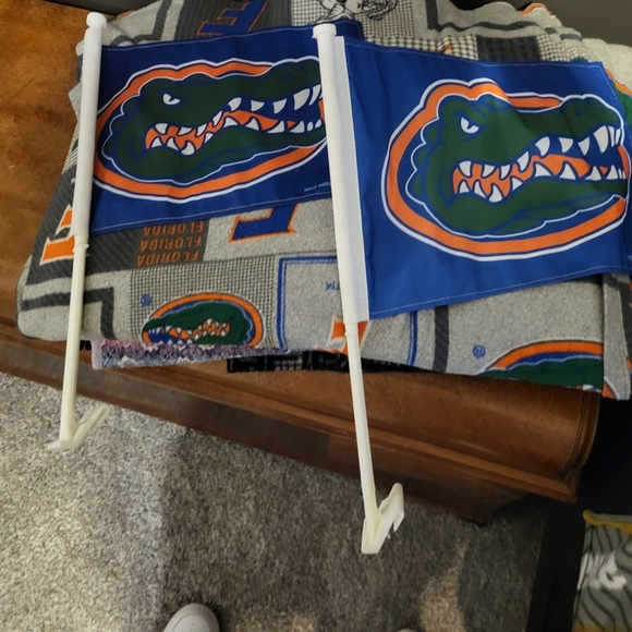 Car or truck flags - Picture 1 of 2